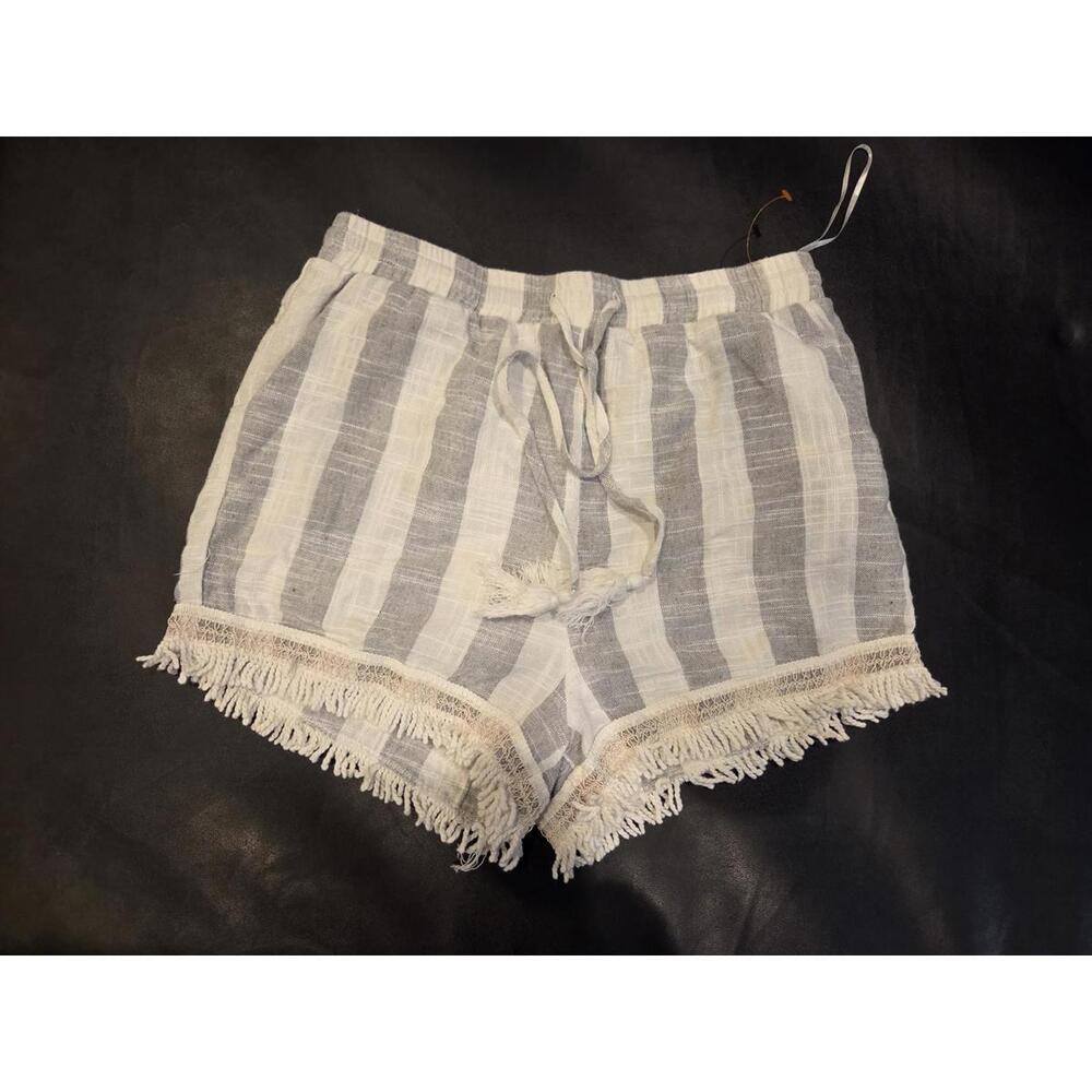 L'ATISTE by Amy, Striped Fringe Hem Casual Shorts - size medium - Picture 2 of 7